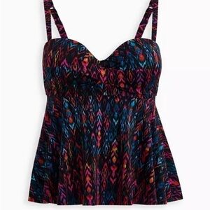 Torrid Underwire Twist Front Tankini Size 4 DD/F